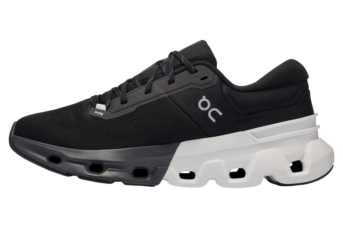 On Cloudflyer 5 D Black/White Mens #color_